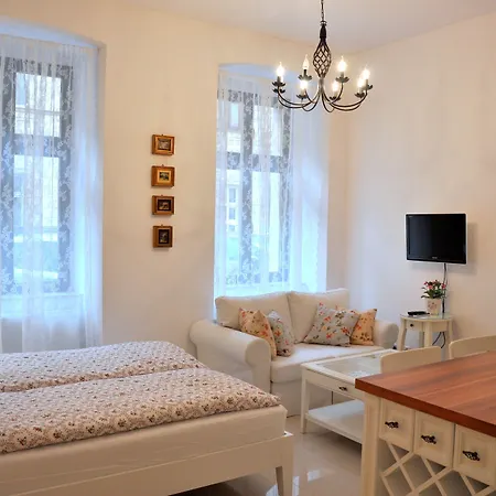 Happyguests Apartamento *